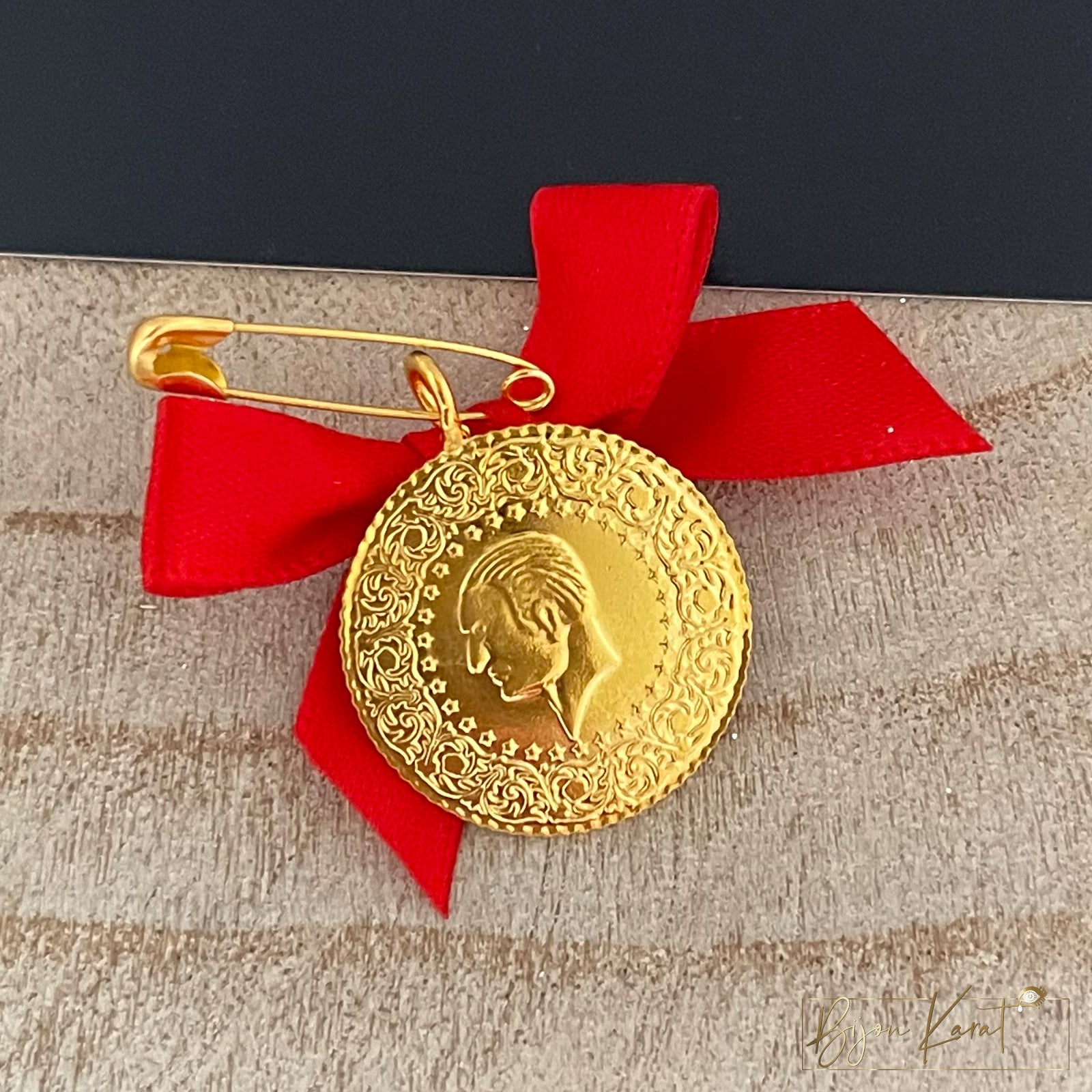 Yarim Münze 22K vergoldet 22mm